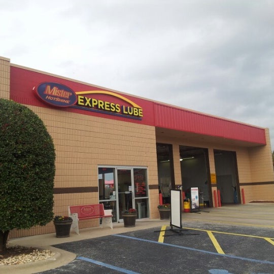 Mister Car Wash &amp; Express Lube 2323 E Sunshine St