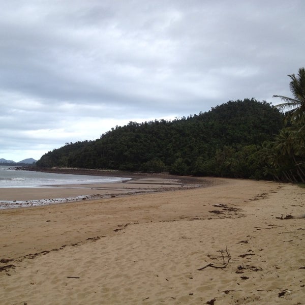 Bingil Bay Beach Bingil Bay, QLD