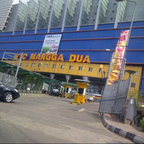  Mangga Dua Square  Shopping Mall