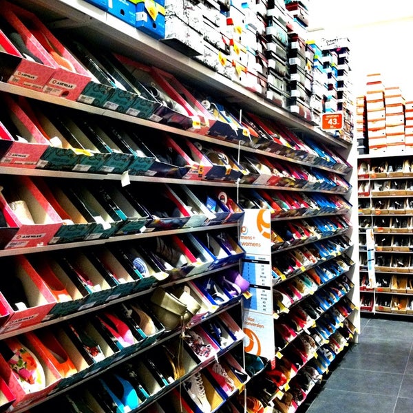 Foto di Payless Shoesource - Kebayoran Lama - Jakarta