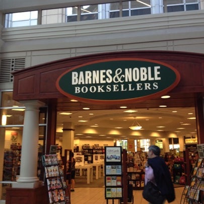 35 HQ Images Barnes And Noble Locater : Why Barnes & Noble can't get rid of the Nook - Business ...