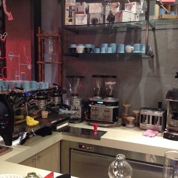 Coffee Brew Lab Beyoğlu'da Kahve Dükkanı