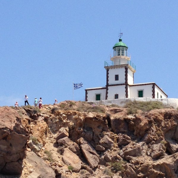 Where's Good? Holiday and vacation recommendations for Santorini Island, Greece. What's good to see, when's good to go and how's best to get there.