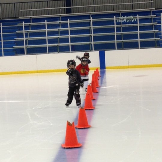 Leafs Ice Centre Hockey Arena in West Dundee