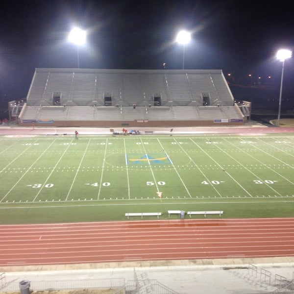 Lakewood Stadium - Football Stadium in Southside Lakewood Stadium - Football Stadium in Southside