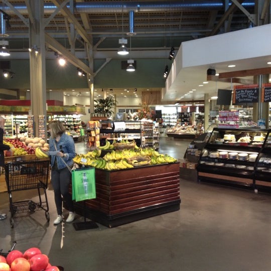 Village Market by Harris Teeter Grocery Store