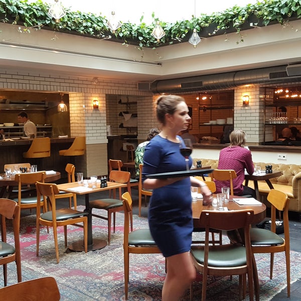 Where's Good? Holiday and vacation recommendations for Amsterdam, Netherlands. What's good to see, when's good to go and how's best to get there.
