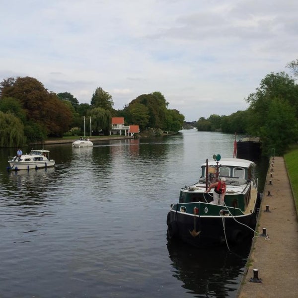 Sunbury On Thames 5 tips from 319 visitors