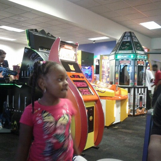 Chuck E. Cheese's - Central Harlem - 12 tips from 678 visitors