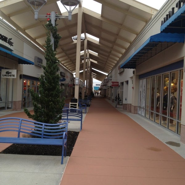 jersey shore premium outlets coach