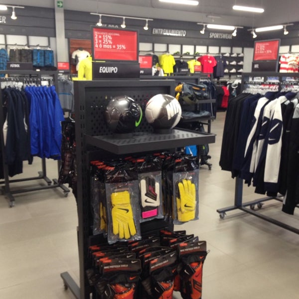 nike outlets tejon
