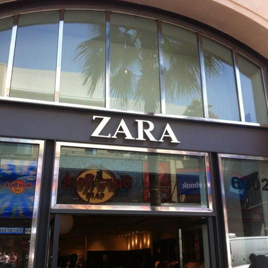Zara Clothing Store in Los Angeles