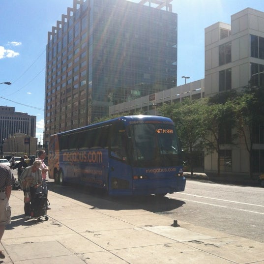 Megabus Stop West Loop Chicago, IL