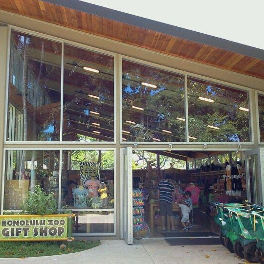 Honolulu Zoo Gift Shop Diamond Head Kapahulu St