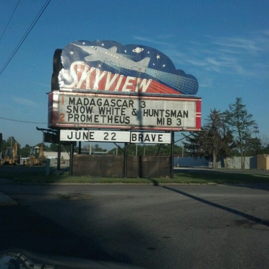 skyview drive in theatre