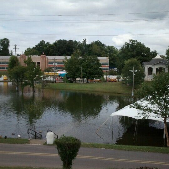 Chilhowee Park Thrift / Vintage Store in Knoxville