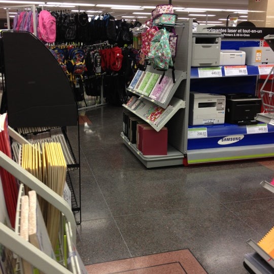Bureau en Gros Paper / Office Supplies Store in Montreal