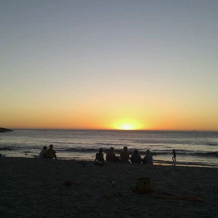 Where's Good? Holiday and vacation recommendations for Cape Town, South Africa. What's good to see, when's good to go and how's best to get there.