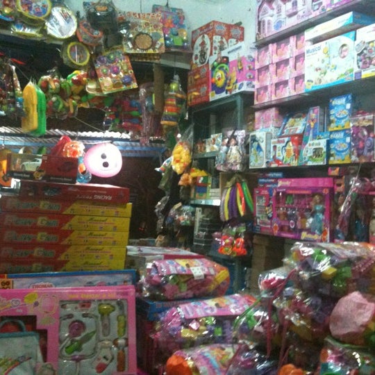  Pasar  Gembrong Toko Mainan  Game di  Jakarta  Timur