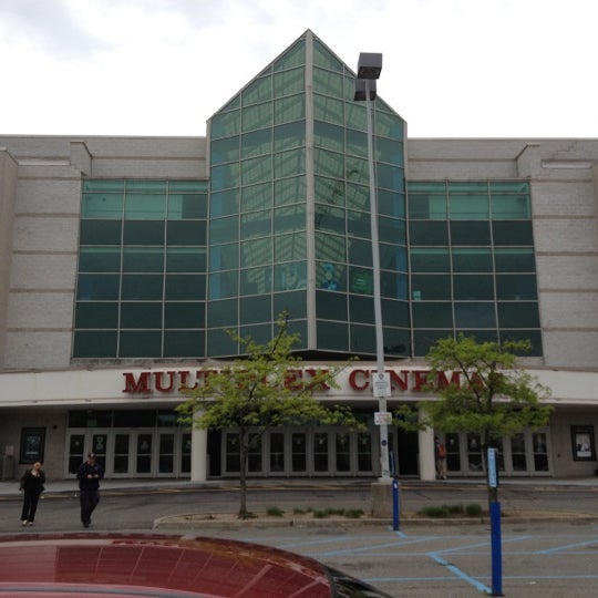 College Point Multiplex Movie Theater in Whitestone