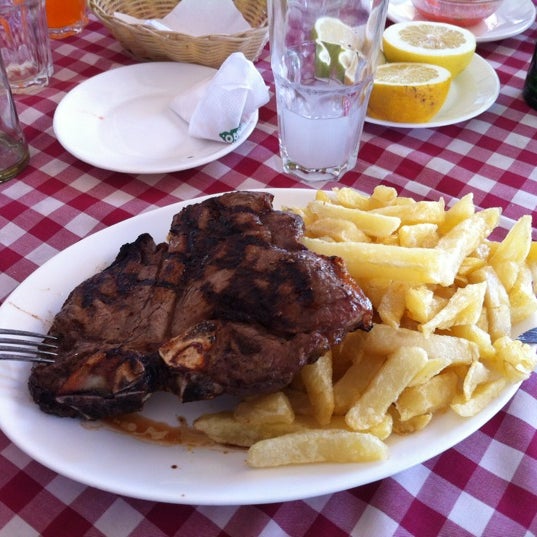 El Pollo Caballo - BBQ Joint in Santiago