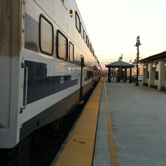 Metrolink Orange Station - Train Station in Orange