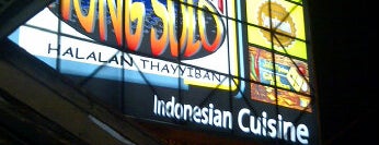 Ayam Bakar Wong Solo is one of Lokasi Makan di Mojokerto.