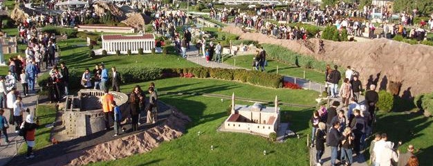 Miniatürk is one of Türkiye'de Gezilmesi- Görülmesi Gereken Yerler.