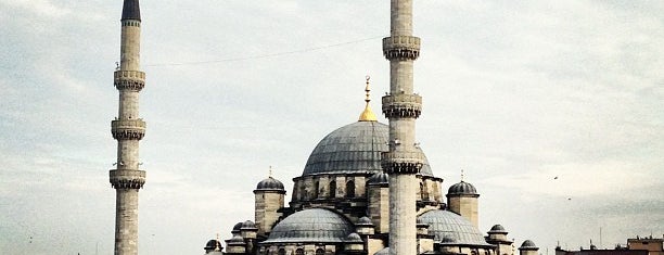 Eminönü is one of Türkiye'de Gezilmesi- Görülmesi Gereken Yerler.