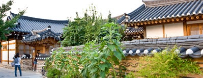 전주한옥마을 (Jeonju Hanok Village) is one of 한국관광 100선.