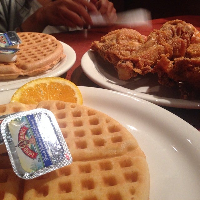 gladys knight chicken and waffles cascade rd reviews