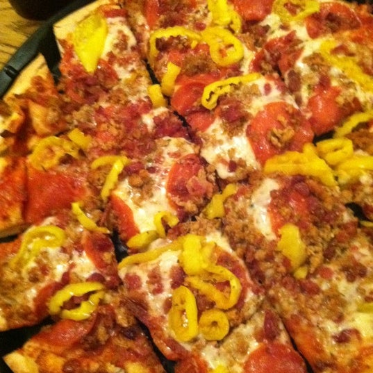 B & B Pizza Reviews, Photos - Columbus - GayCities Columbus