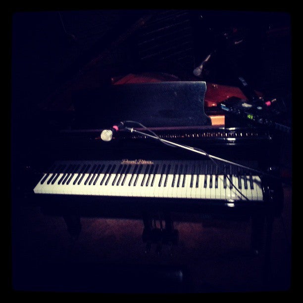 Petra's Piano Bar & Cabaret