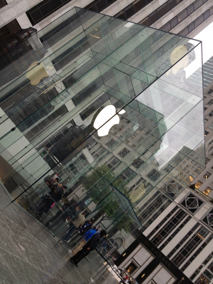 Apple Store Fifth Avenue