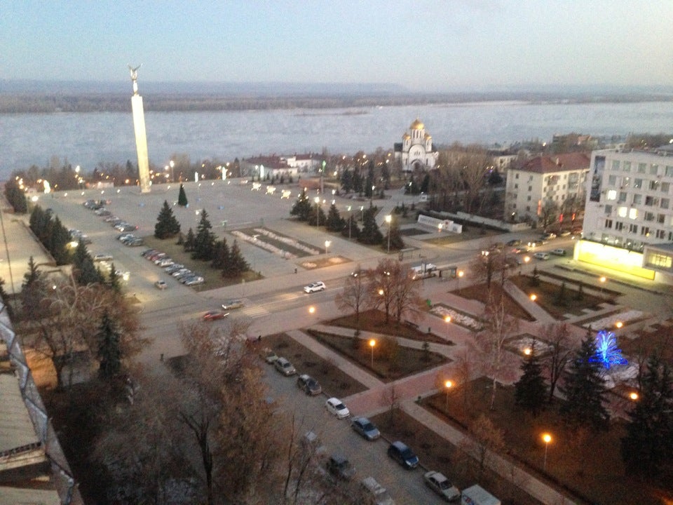 Самаре самарское время. Самарская площадь Галактионовская. Сквер на Самарской площади. Самара ул Галактионовская монумент славы. Площадь сельского хозяйства Самара.