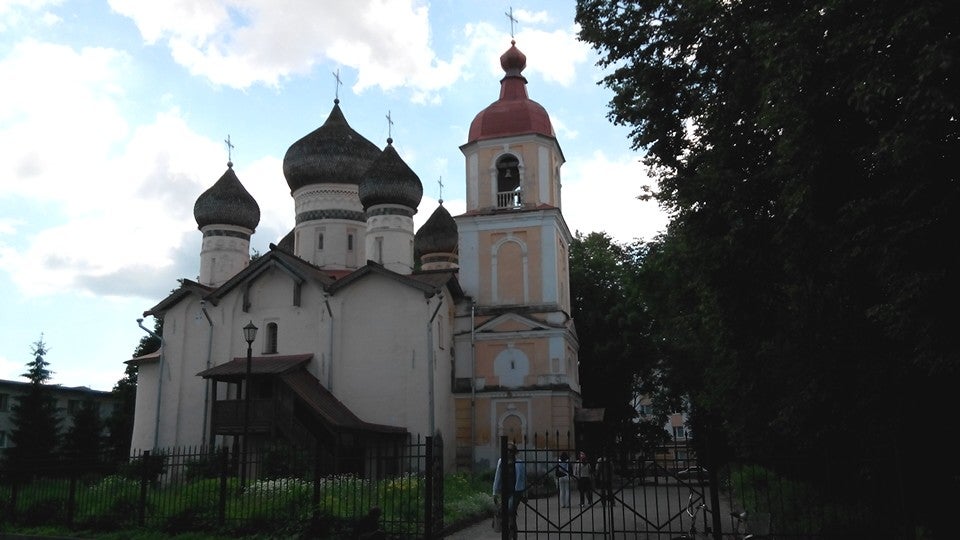 Церковь феодора стратилата на щиркове улице. Церковь Феодора Стратилата на Щиркове, Великий Новгород. Церковь фёдора Стратилата на Щиркове улице. Церковь Федора Стратилата Чебоксары. Церковь фёдора Стратилата на ручью в Новгороде.