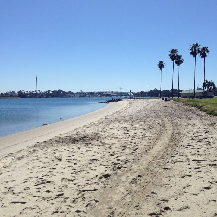 Skinny beach. Пляж Клинкин Бич. Al Noor Island Beach пляж.