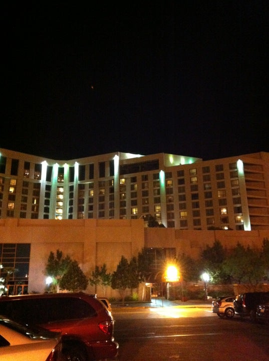 hotel close to pechanga casino