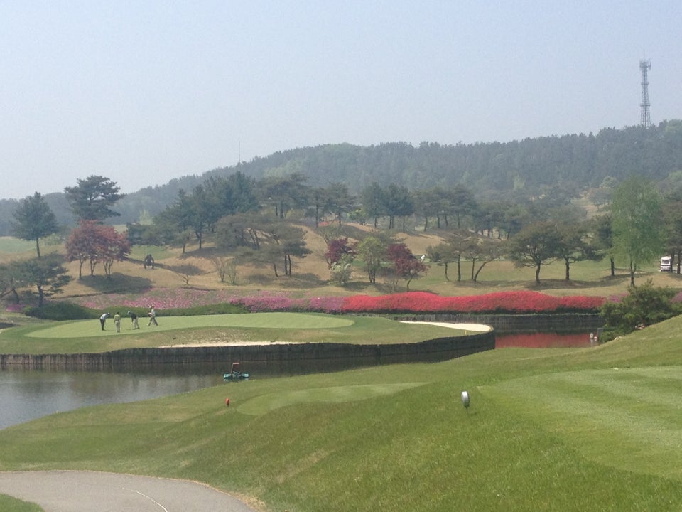 Woo Jeong Hills Country Club