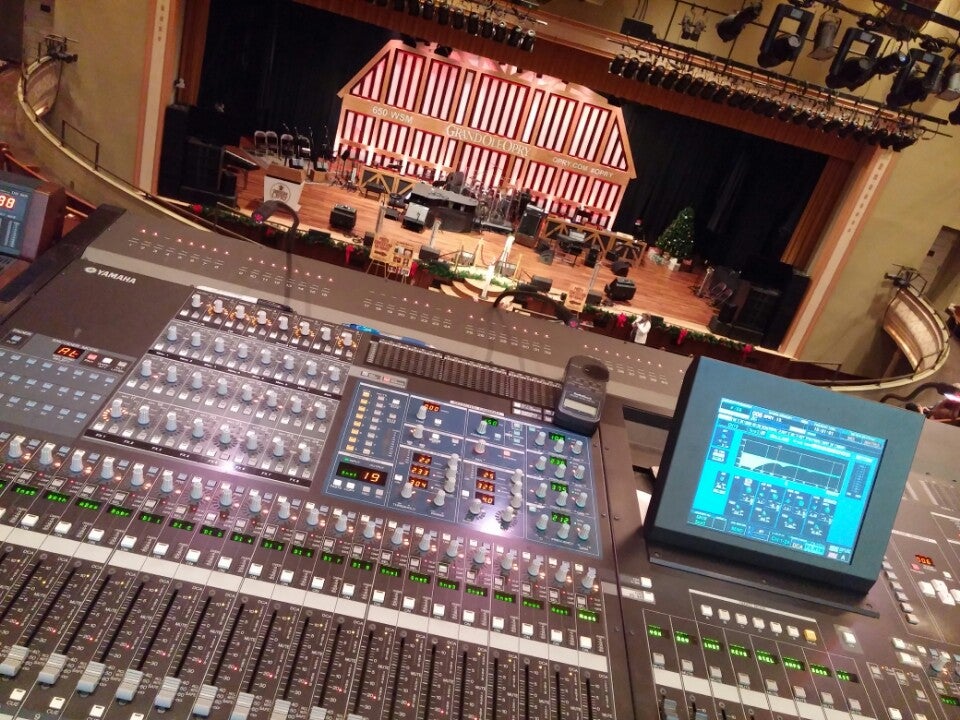 Photo of Ryman Auditorium