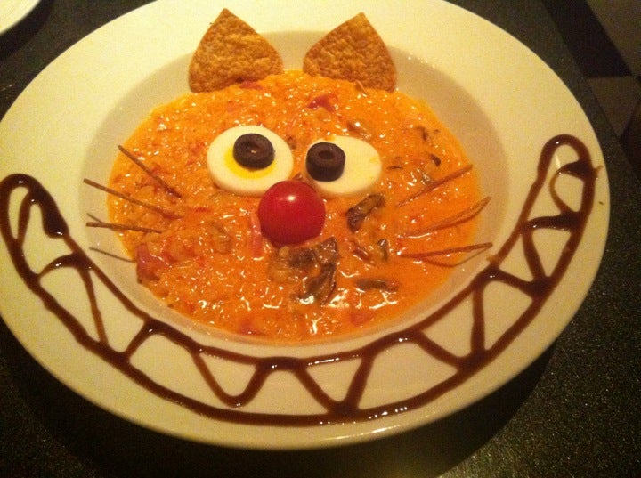 Alice’s Fantasy Restaurant: Alice in Fantasy Book (絵本の国のアリス)