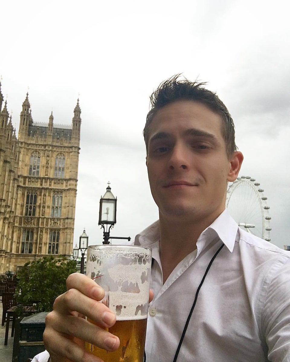 palace-of-westminster-houses-of-parliament-photos-gaycities-london