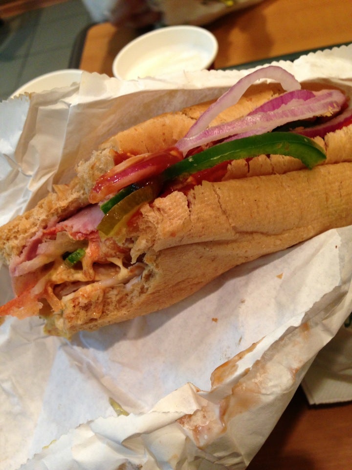 2. Сэндвич с индейкой сабвей. Subway ул рождественка 5 7с2 меню. Subway кузнецк. Prime цветной бульвар.