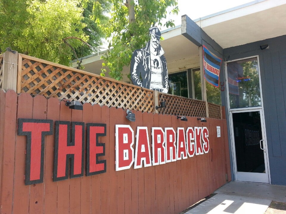 Barracks Bar Photos GayCities Palm Springs