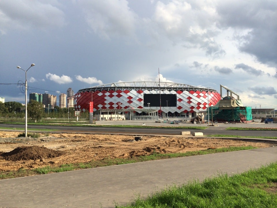 Пара свежих фото со строительства спартаковского стадиона