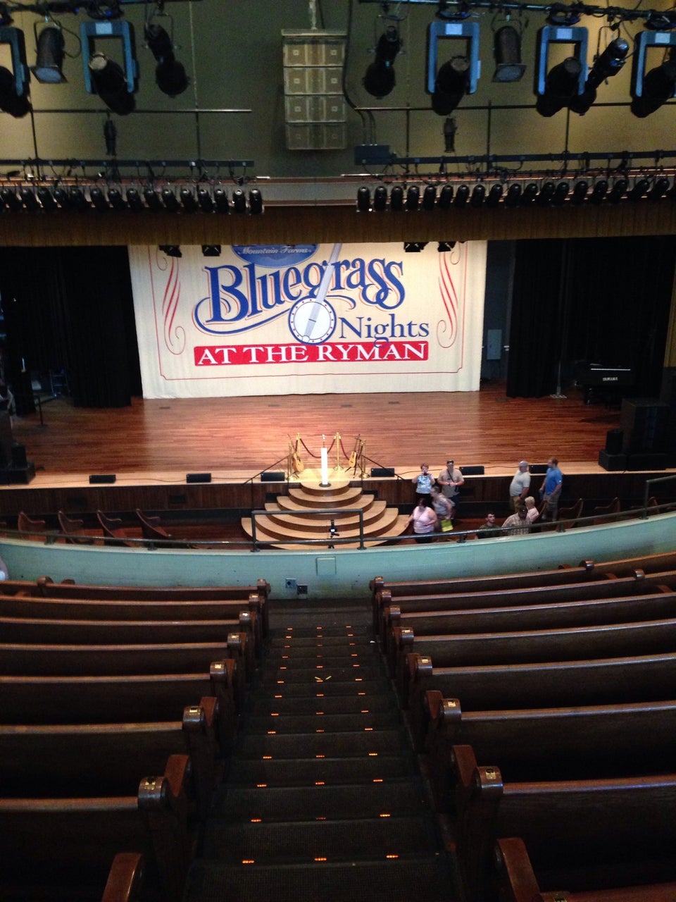 Photo of Ryman Auditorium