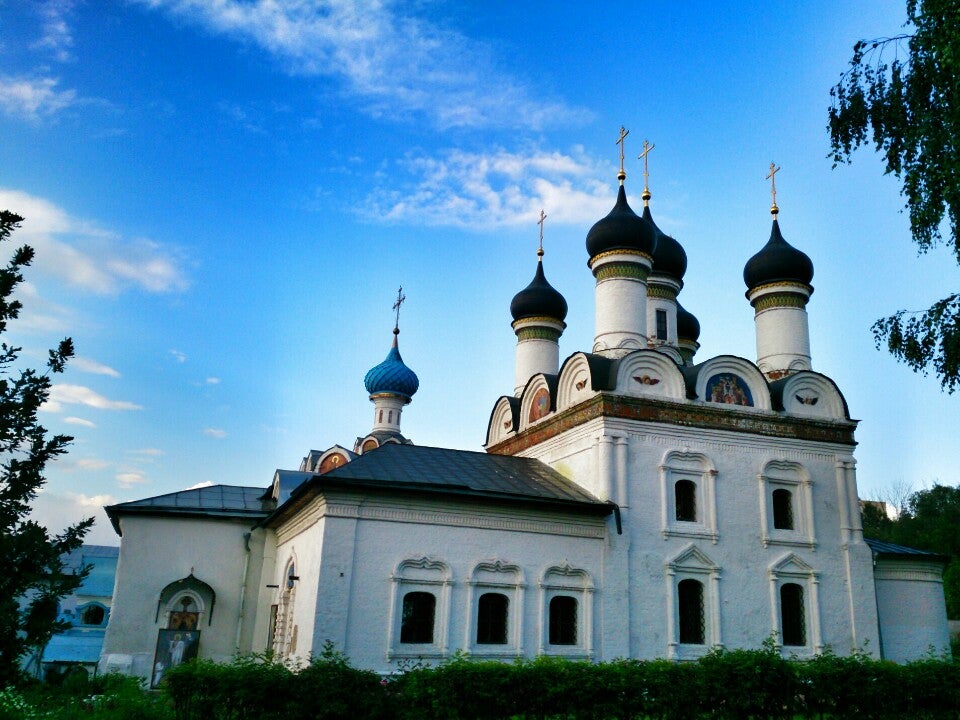 Церковь Покрова Пресвятой Богородицы в Братцеве