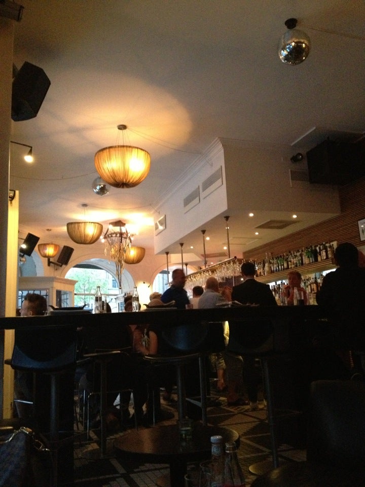 Photo of Oscar Bar Café