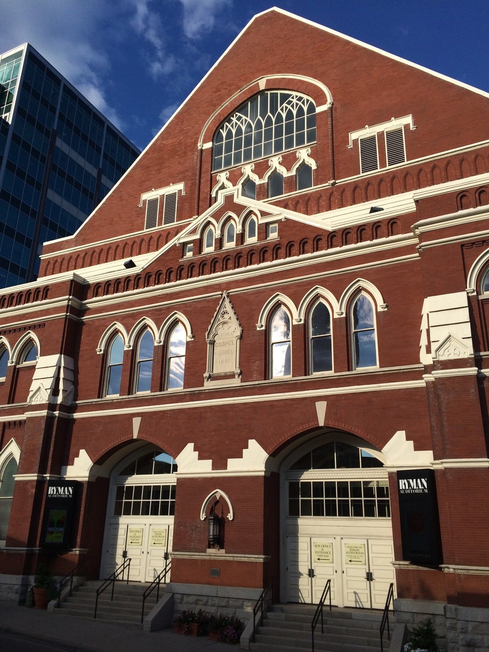 Photo of Ryman Auditorium