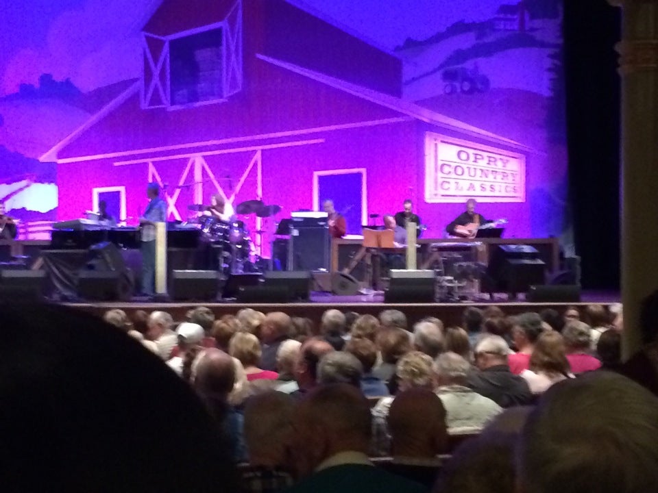 Photo of Ryman Auditorium